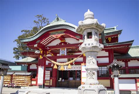 合格祈願神社ランキング 東京 ～なぜかカレーが美味しい神社もランクイン～